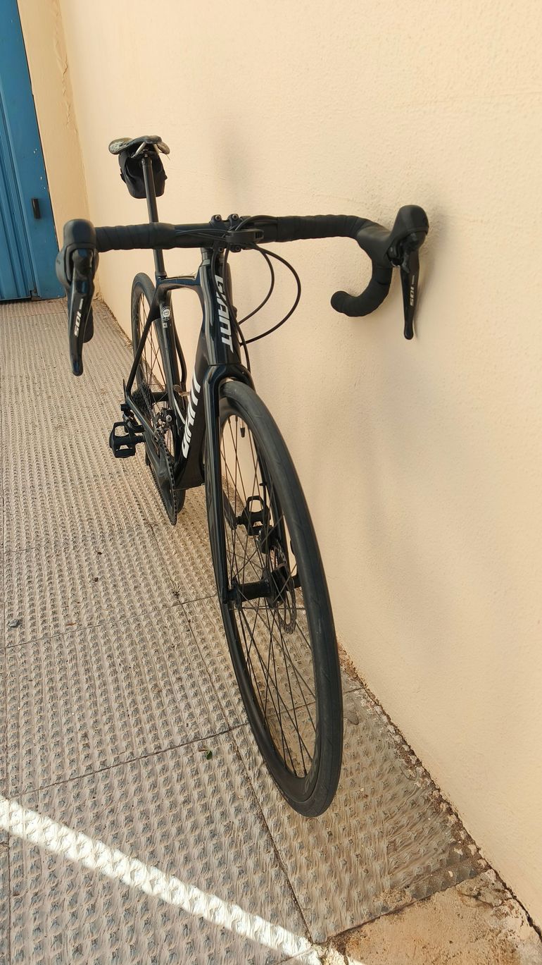 Giant TCR Advanced 2 Disc Pro Compact 2020 2020 Road & Gravel d'occasion — image 3 sur 9