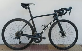 Giant TCR Advanced 2 Disc Pro Compact 2020 2020 Road & Gravel d'occasion — image 2 sur 9