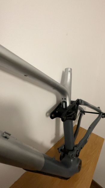 Used Trek Fuel EX 9.8 29 2017 Frameset 2017 Mountainbike, Light Gray, 29 — image 4 of 11