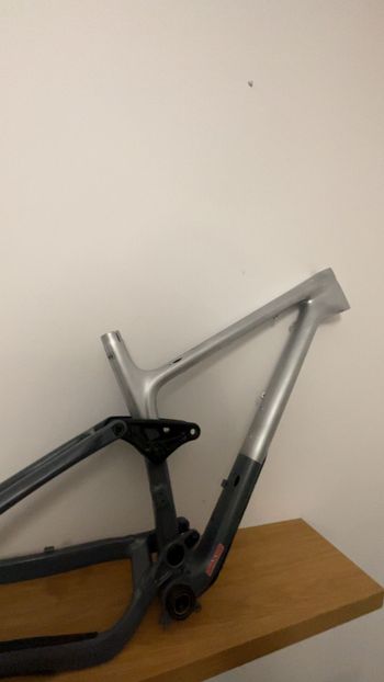 Used Trek Fuel EX 9.8 29 2017 Frameset 2017 Mountainbike, Light Gray, 29 — image 9 of 11