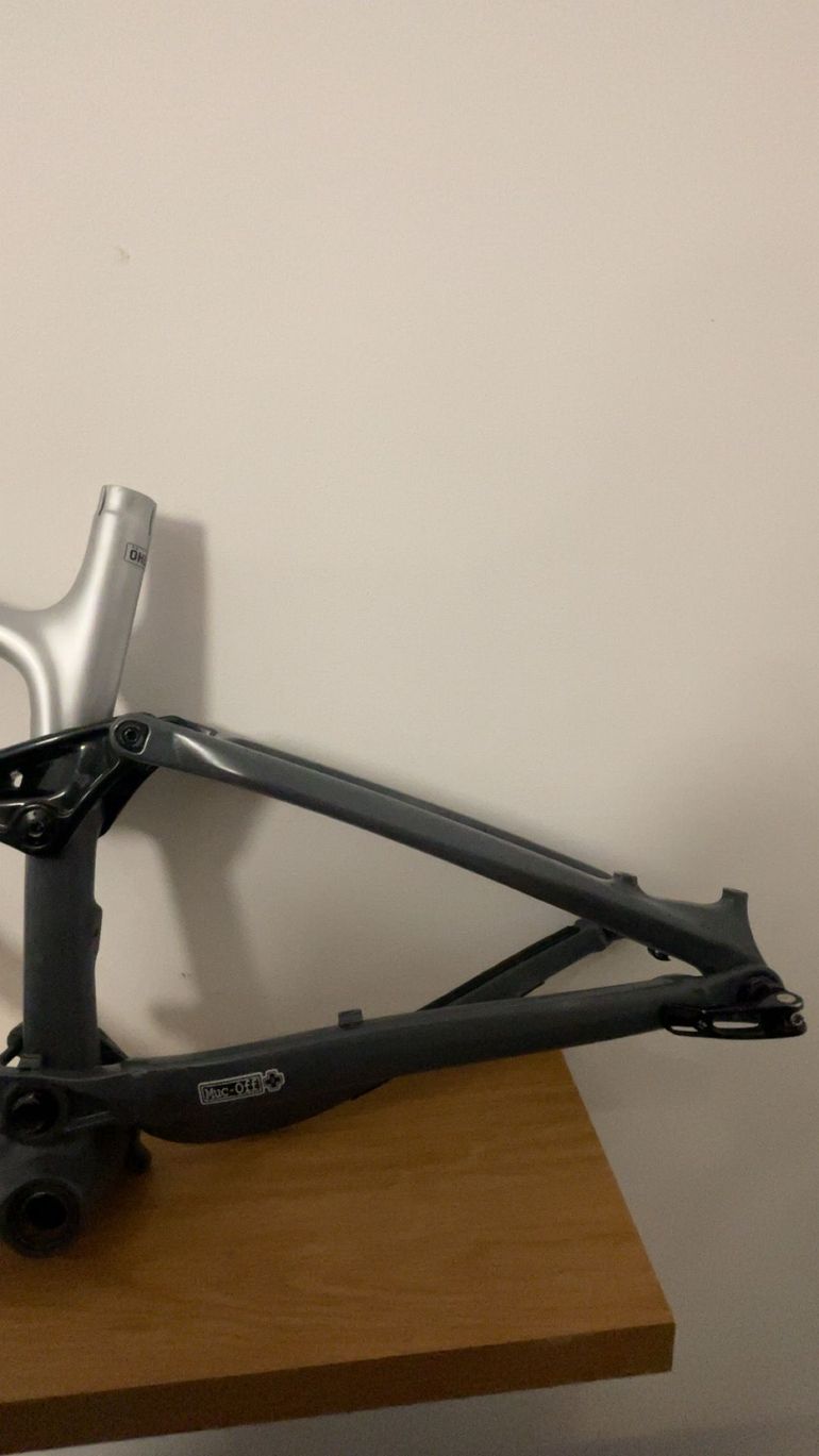 Used Trek Fuel EX 9.8 29 2017 Frameset 2017 Mountainbike, Light Gray, 29 — image 3 of 11