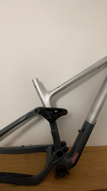 Used Trek Fuel EX 9.8 29 2017 Frameset 2017 Mountainbike, Light Gray, 29 — image 7 of 11