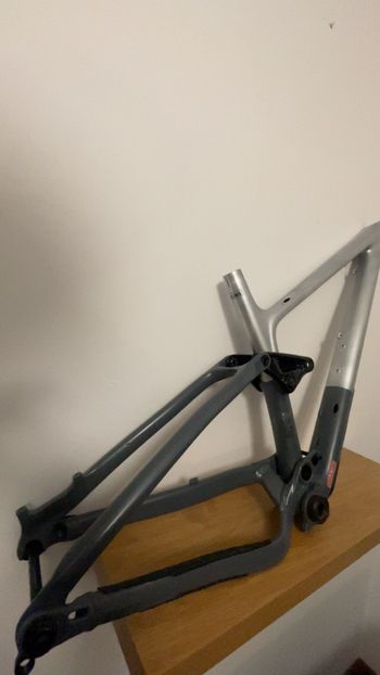 Used Trek Fuel EX 9.8 29 2017 Frameset 2017 Mountainbike, Light Gray, 29 — image 8 of 11