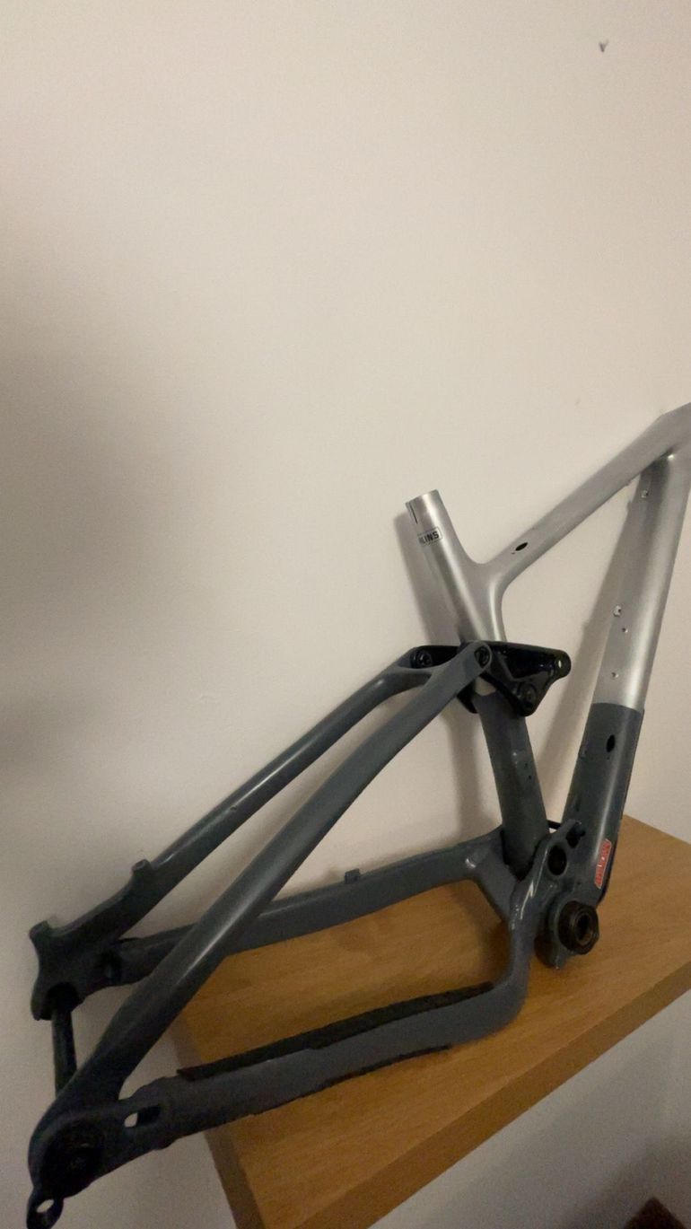 Used Trek Fuel EX 9.8 29 2017 Frameset 2017 Mountainbike, Light Gray, 29 — image 8 of 11