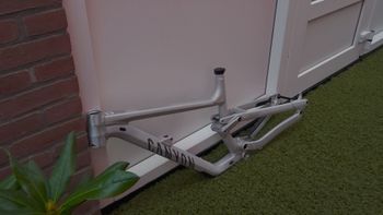 Canyon torque al Custom Frameset 2024 Mountainbike de segunda mano, Gris claro — imagen 18 de 20