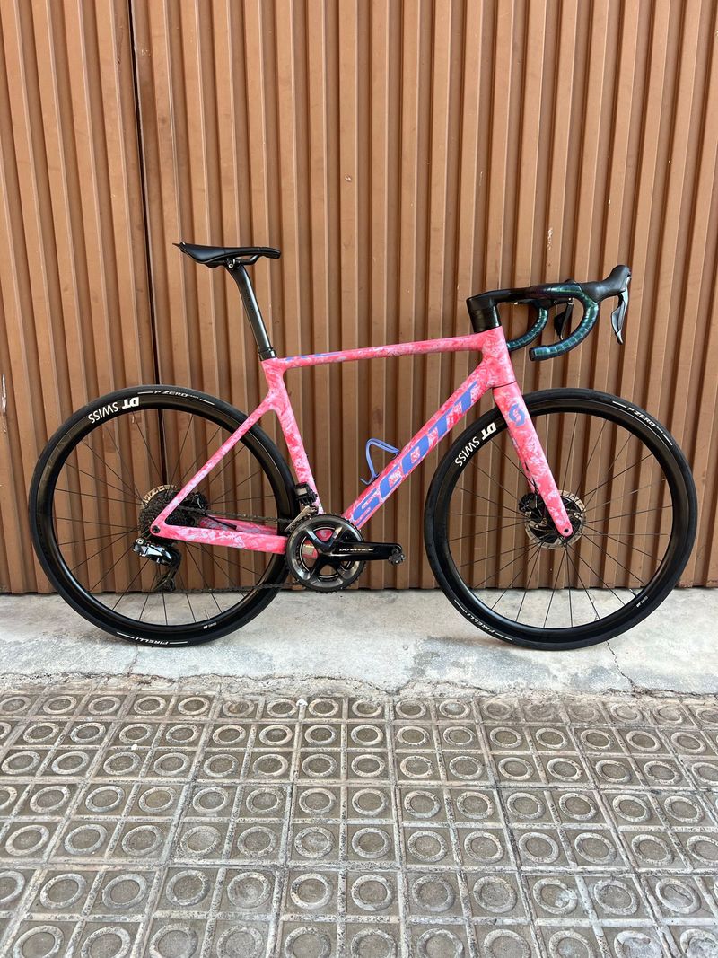 Używany Scott Addict RC Pro 2023 2023 Road & Gravel — zdjęcie 1 z 6