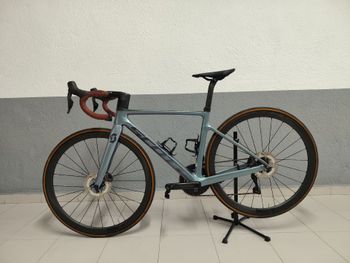 Scott Addict Shimano Ultegra Di2 2024 Road & Gravel de segunda mano, Gris claro — imagen 10 de 10
