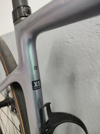 Scott Addict Shimano Ultegra Di2 2024 Road & Gravel de segunda mano, Gris claro — imagen 3 de 10