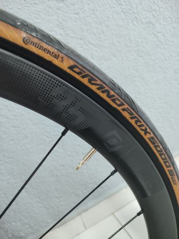 Scott Addict Shimano Ultegra Di2 2024 Road & Gravel de segunda mano, Gris claro — imagen 8 de 10