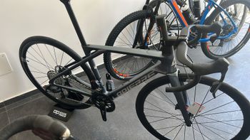 Lapierre Xelius DRS 6.0 AXS 2027 2027 Road & Gravel d'occasion — image 2 sur 3