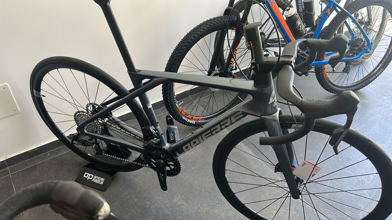 Lapierre Xelius DRS 6.0 AXS 2027 2027 Road & Gravel d'occasion — image 2 sur 3