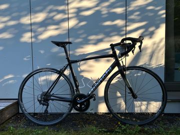 Używany Bianchi Via Shimano 105 2024 Road & Gravel