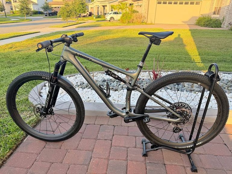 Used Specialized S-works Epic Evo RS 2023 2023 Mountainbike, Green — image 1 of 6