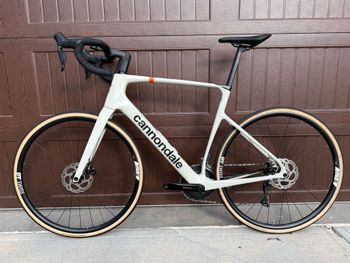 Used Cannondale Synapse Carbon 4 2025 2025 Road & Gravel, Light Gray — image 2 of 9