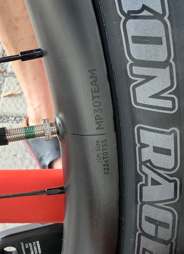 Gebrauchtes Specialized Epic 8 Custom, XT DI2, Fox 34 SL, OQUO MP30Team, OneUp V3 2025 Mountainbike, Rot — Bild 7 von 17