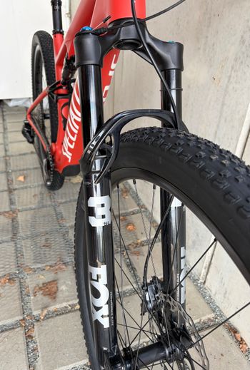 Gebrauchtes Specialized Epic 8 Custom, XT DI2, Fox 34 SL, OQUO MP30Team, OneUp V3 2025 Mountainbike, Rot — Bild 4 von 17