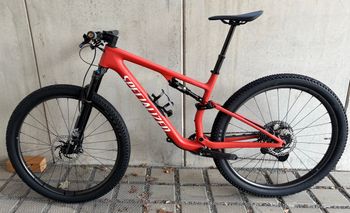 Gebrauchtes Specialized Epic 8 Custom, XT DI2, Fox 34 SL, OQUO MP30Team, OneUp V3 2025 Mountainbike, Rot — Bild 2 von 17