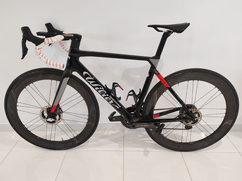 Gebrauchtes Wilier Filante Shimano Dura Ace Di2 2022 Road & Gravel, Rot — Bild 2 von 12