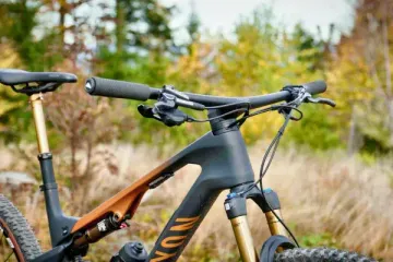 Gebrauchtes Canyon Lux Trail CFR 2025 2025 Mountainbike, Schwarz, 29 — Bild 2 von 3
