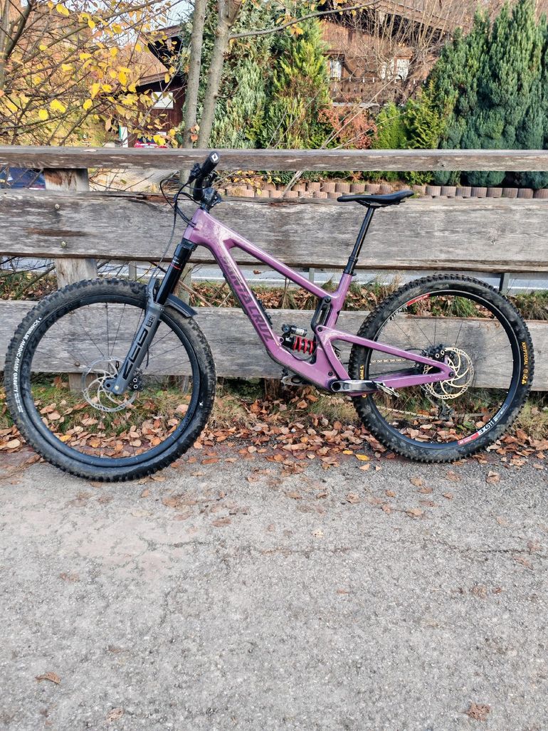 Tweedehands Santa Cruz MEGATOWER X0 AXS / Carbon CC 2024 2024 Mountainbike — afbeelding 1 van 9