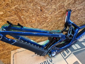 Używany Santa Cruz V10 DH X01 2027 Frameset 2027 Mountainbike — zdjęcie 4 z 4