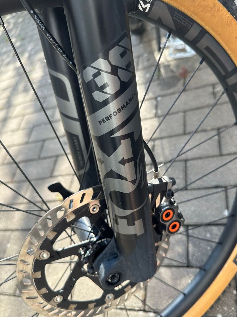Used Be Stereo Hybrid 160 HPC TM 625 Custom Shimano Deore XT 2021 Mountainbike, Light Gray — image 8 of 9