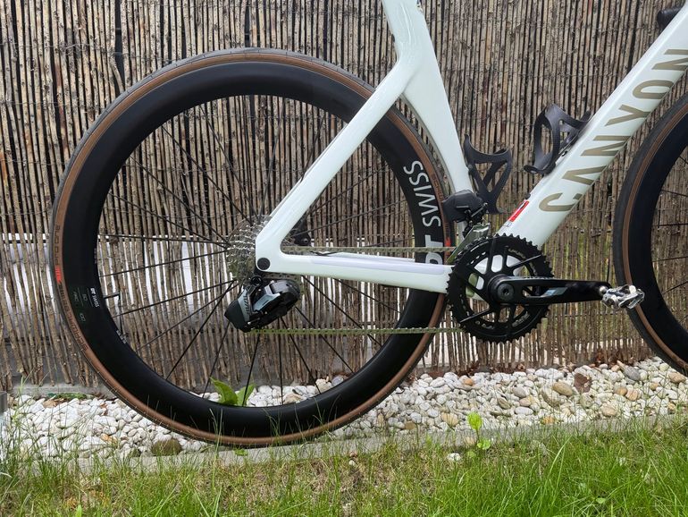 Tweedehands Canyon Aeroad CF SLX 7 AXS NSW 2026 2026 Road & Gravel — afbeelding 2 van 9