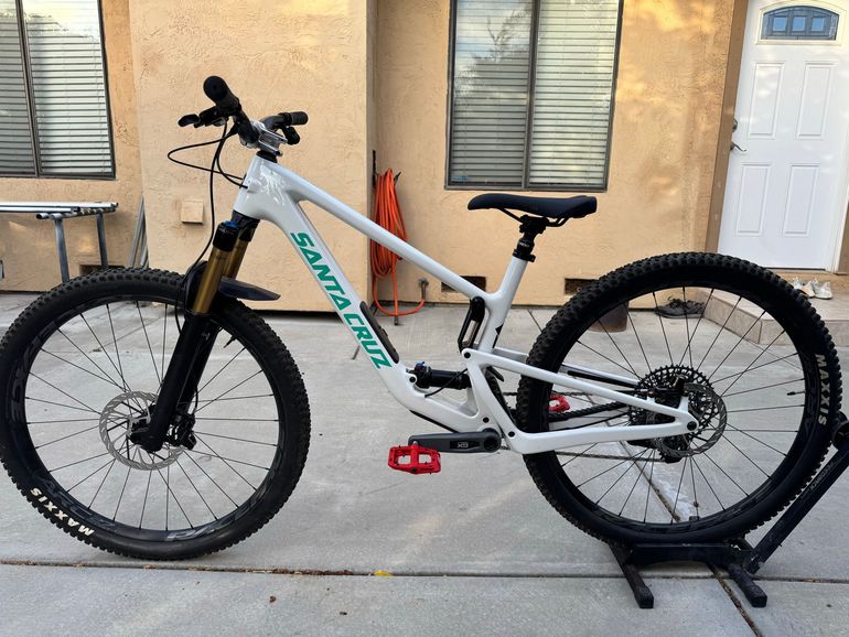Used Santa Cruz Tallboy GX AXS / Carbon C 2024 2024 Mountainbike, White, 29 — image 2 of 8