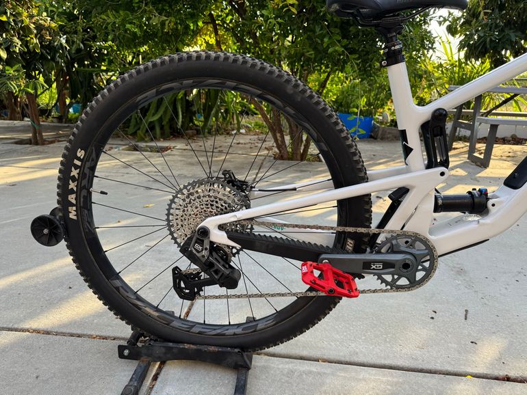 Used Santa Cruz Tallboy GX AXS / Carbon C 2024 2024 Mountainbike, White, 29 — image 3 of 8