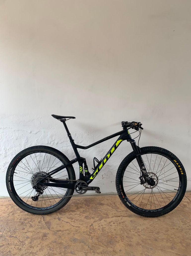 Scott Spark RC 900 World Cup 2017 2017 Mountainbike d'occasion — image 1 sur 6