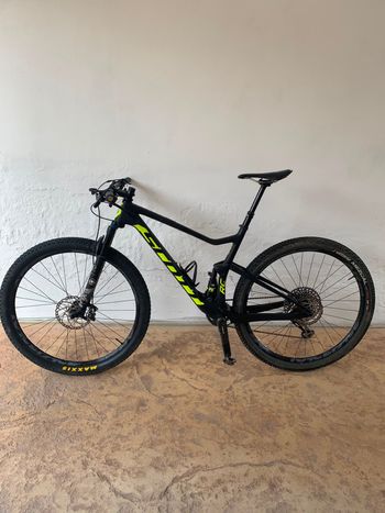 Scott Spark RC 900 World Cup 2017 2017 Mountainbike d'occasion — image 2 sur 6