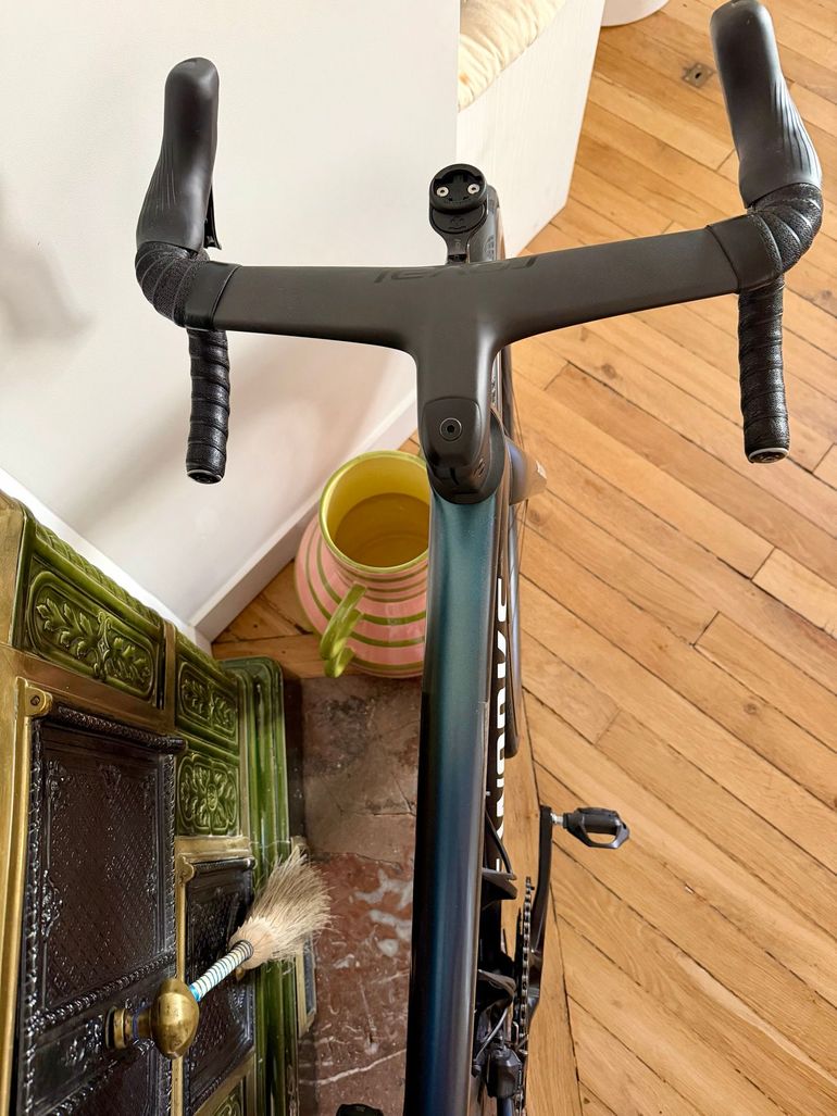 Specialized S-Works Tarmac SL8 - Shimano Dura-Ace Di2 2024 2024 Road & Gravel d'occasion — image 4 sur 4