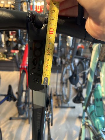 Gebrauchtes Focus IZALCO MAX 9.8 2022 2022 Road & Gravel, Schwarz — Bild 16 von 16