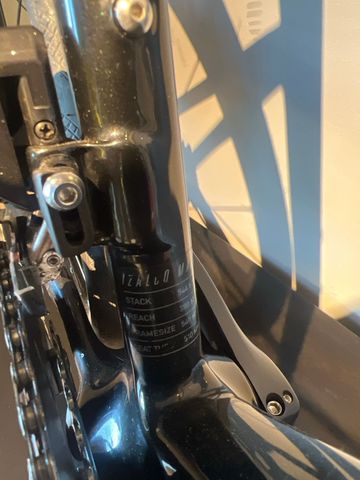 Gebrauchtes Focus IZALCO MAX 9.8 2022 2022 Road & Gravel, Schwarz — Bild 6 von 16
