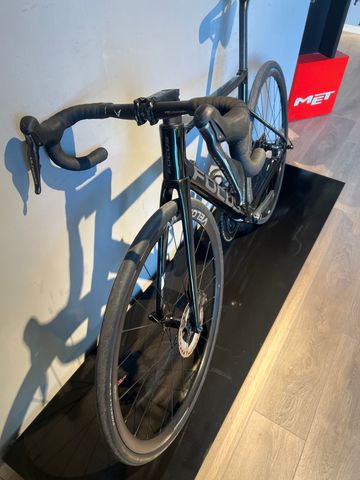 Gebrauchtes Focus IZALCO MAX 9.8 2022 2022 Road & Gravel, Schwarz — Bild 13 von 16