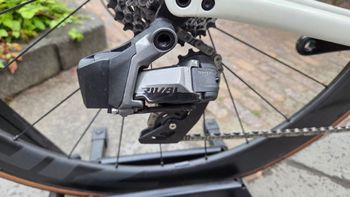 Specialized Tarmac SRAM Rival eTap AXS 2021 Road & Gravel d'occasion — image 4 sur 12