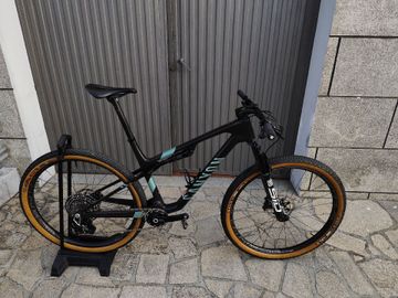 Used Canyon Lux World Cup CFR LTD 2024 2024 MTB