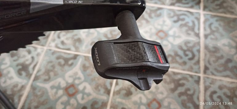 Used Focus IZALCO MAX 8.9 2021 2021 Road & Gravel, Red — image 13 of 14