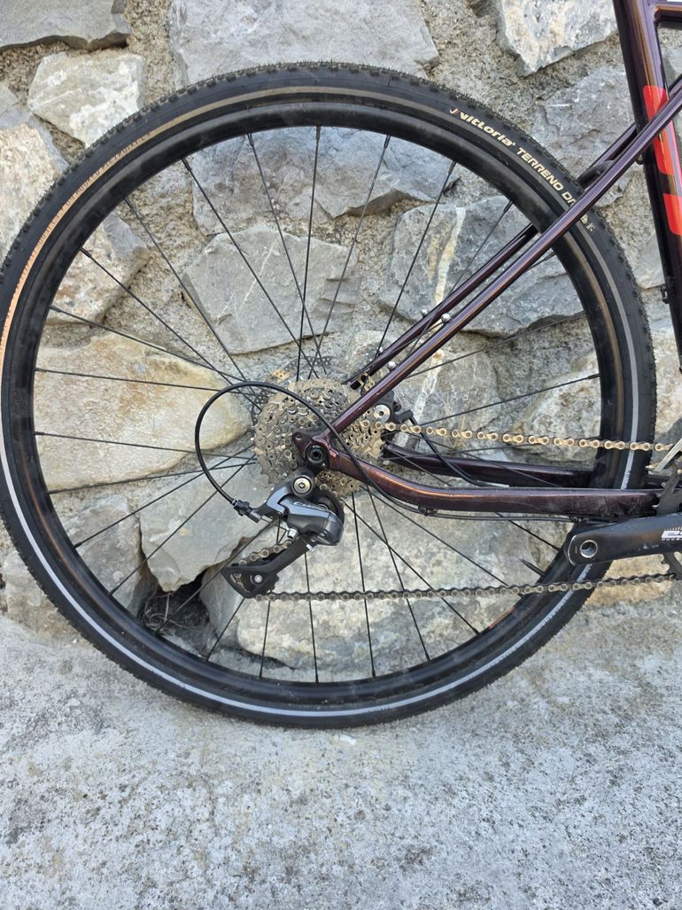 Tweedehands GT Grade Elite 2023 2023 Road & Gravel — afbeelding 2 van 3