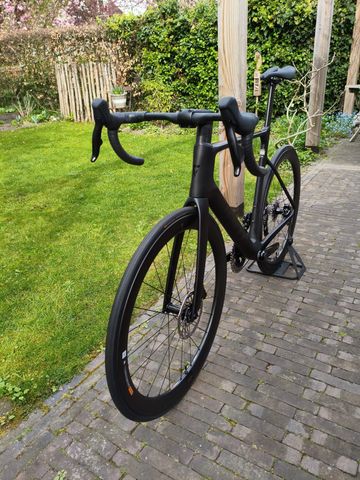 Giant Propel Advanced Pro 1 2024 2024 Road & Gravel usato, Nero — immagine 16 di 17