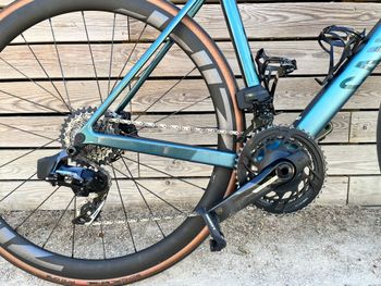 Canyon Ultimate CF SLX 8 Force AXS 2023 2023 Road & Gravel d'occasion — image 6 sur 8