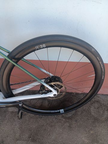 Used Basso Astra SRAM Force 2023 Road & Gravel, Green — image 6 of 9