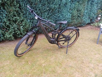 Used Stevens E-inception Shimano Deore XT 2022 Mountainbike, Light Gray — image 2 of 10