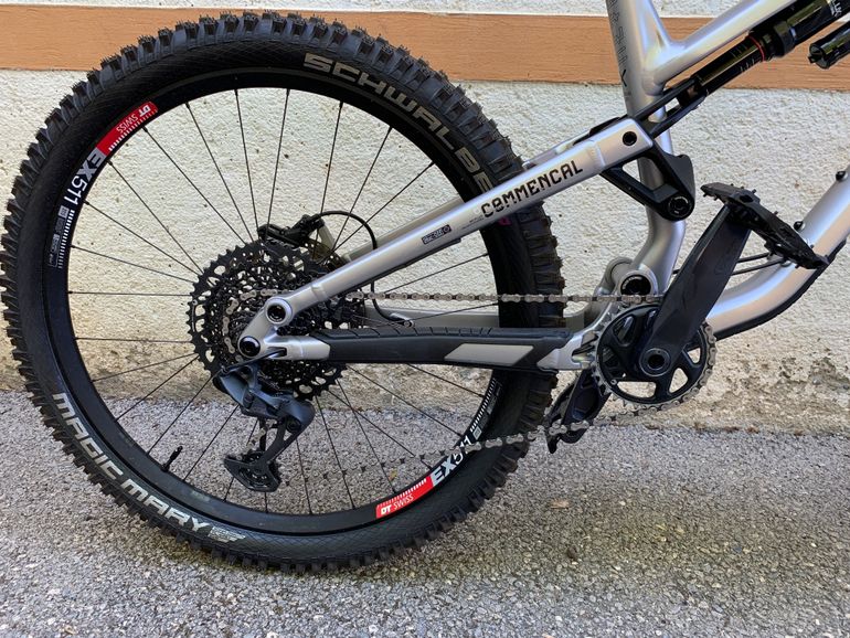 Tweedehands Commencal Meta SX V4 TEAM 2022 Mountainbike — afbeelding 7 van 9