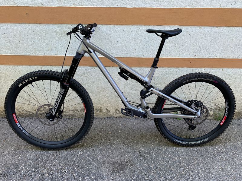 Used Commencal Meta SX V4 TEAM 2022 MTB