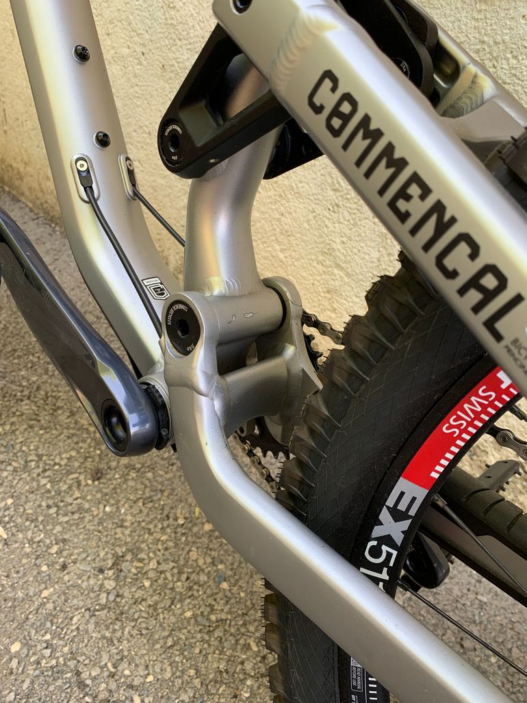 Tweedehands Commencal Meta SX V4 TEAM 2022 Mountainbike — afbeelding 9 van 9