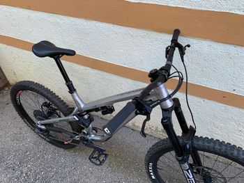 Tweedehands Commencal Meta SX V4 TEAM 2022 Mountainbike — afbeelding 3 van 9