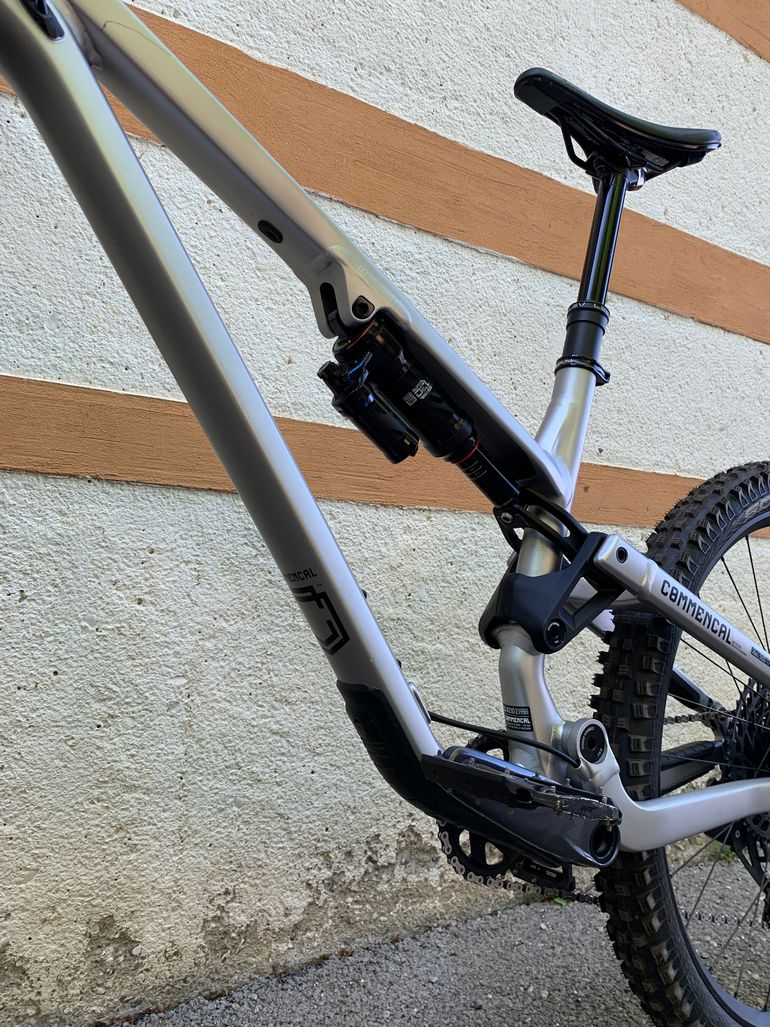 Tweedehands Commencal Meta SX V4 TEAM 2022 Mountainbike — afbeelding 5 van 9