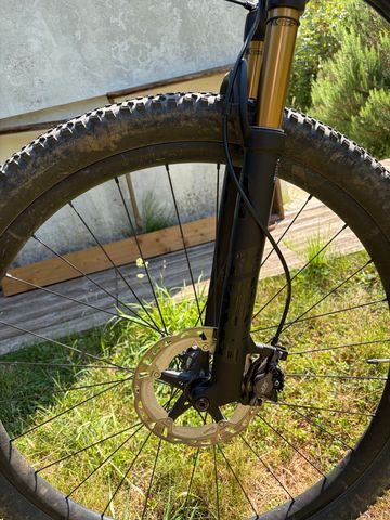 Używany Lapierre Prorace CF 8.9 2023 2023 Mountainbike — zdjęcie 3 z 4