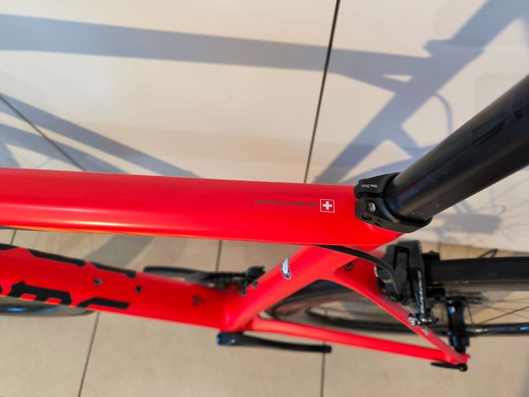 BMC Teammachine Shimano Dura Ace 2017 Road & Gravel usato, Rosso — immagine 19 di 30